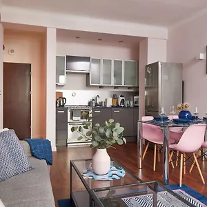 https://plac-zbawiciela-hipster-apartment.warsawhotelspoland.com