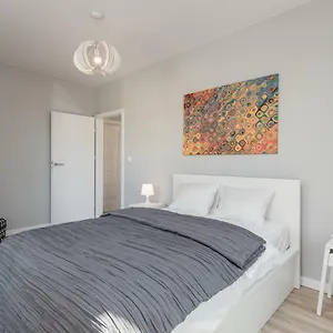 https://chill-apartments-city-tower.warsawhotelspoland.com
